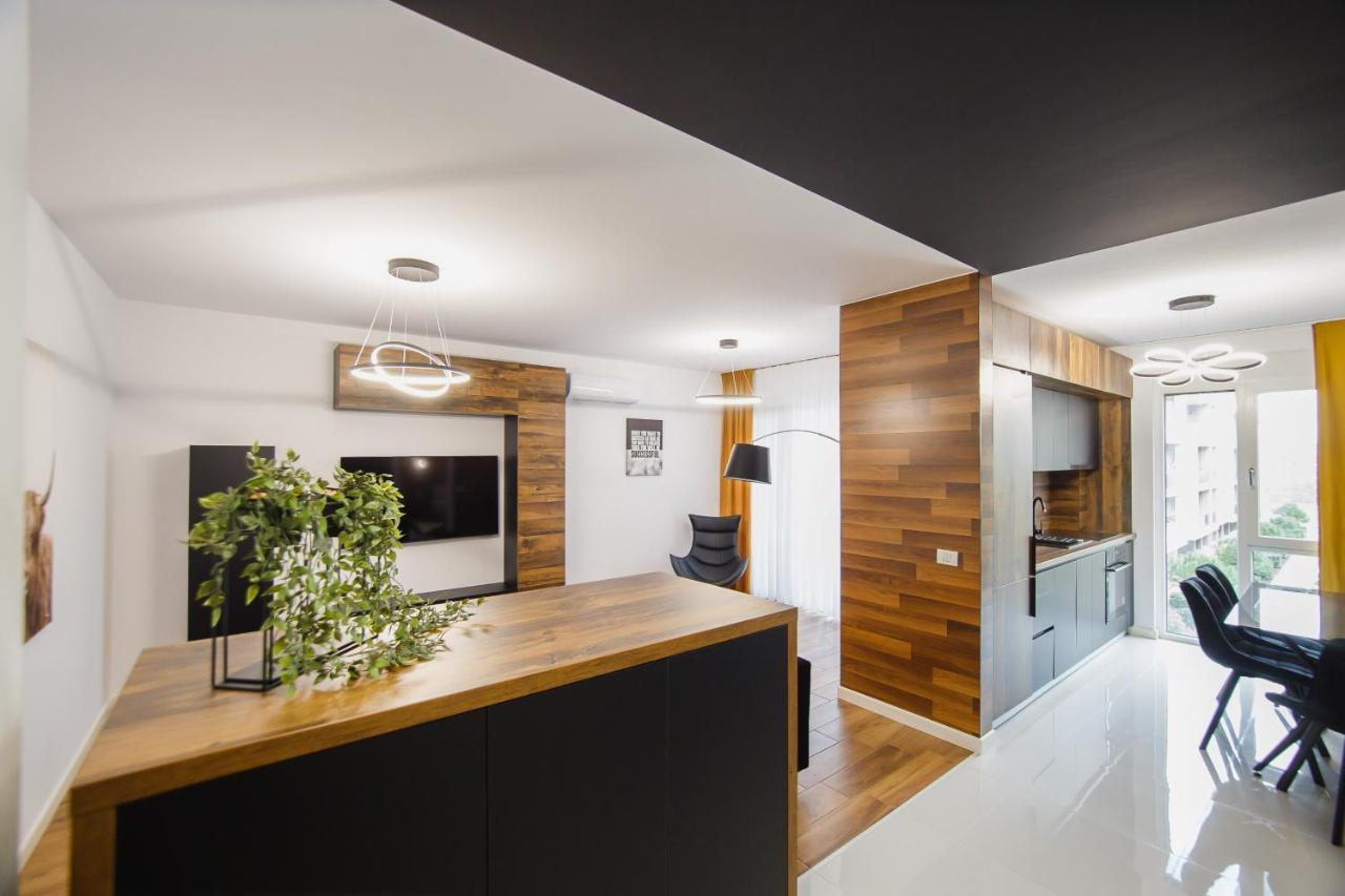 Chocolate Delight At West Residence Oradea Exterior photo